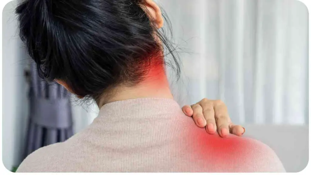 Causes and Symptoms of Frozen Shoulder